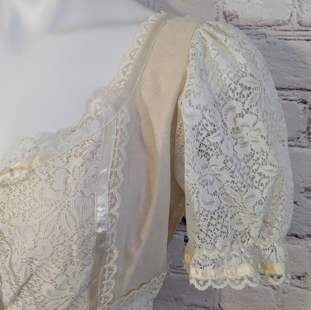 Vintage Cream Maxi Dress - Picture 8 of 8